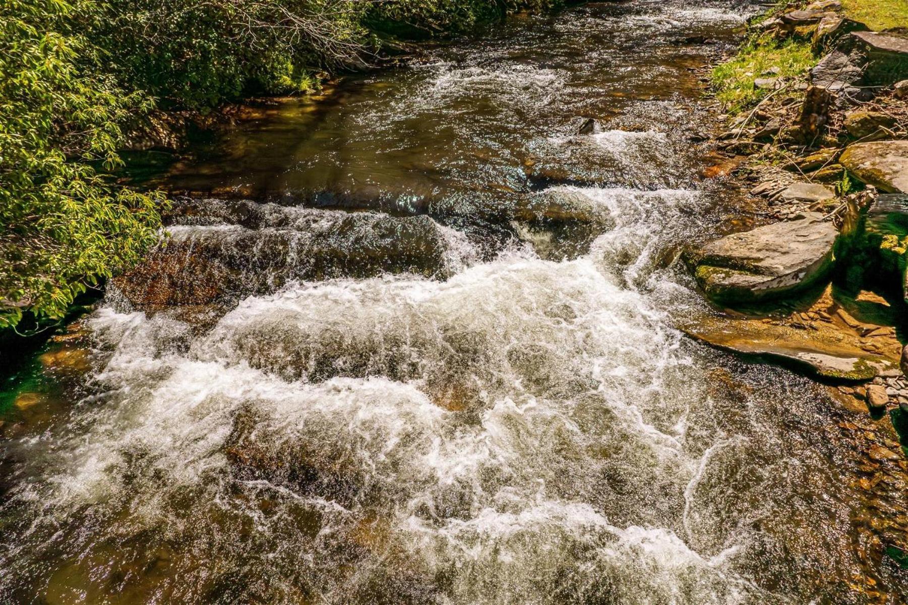 Waterfall Hideaway Брайсон-Сіті Екстер'єр фото