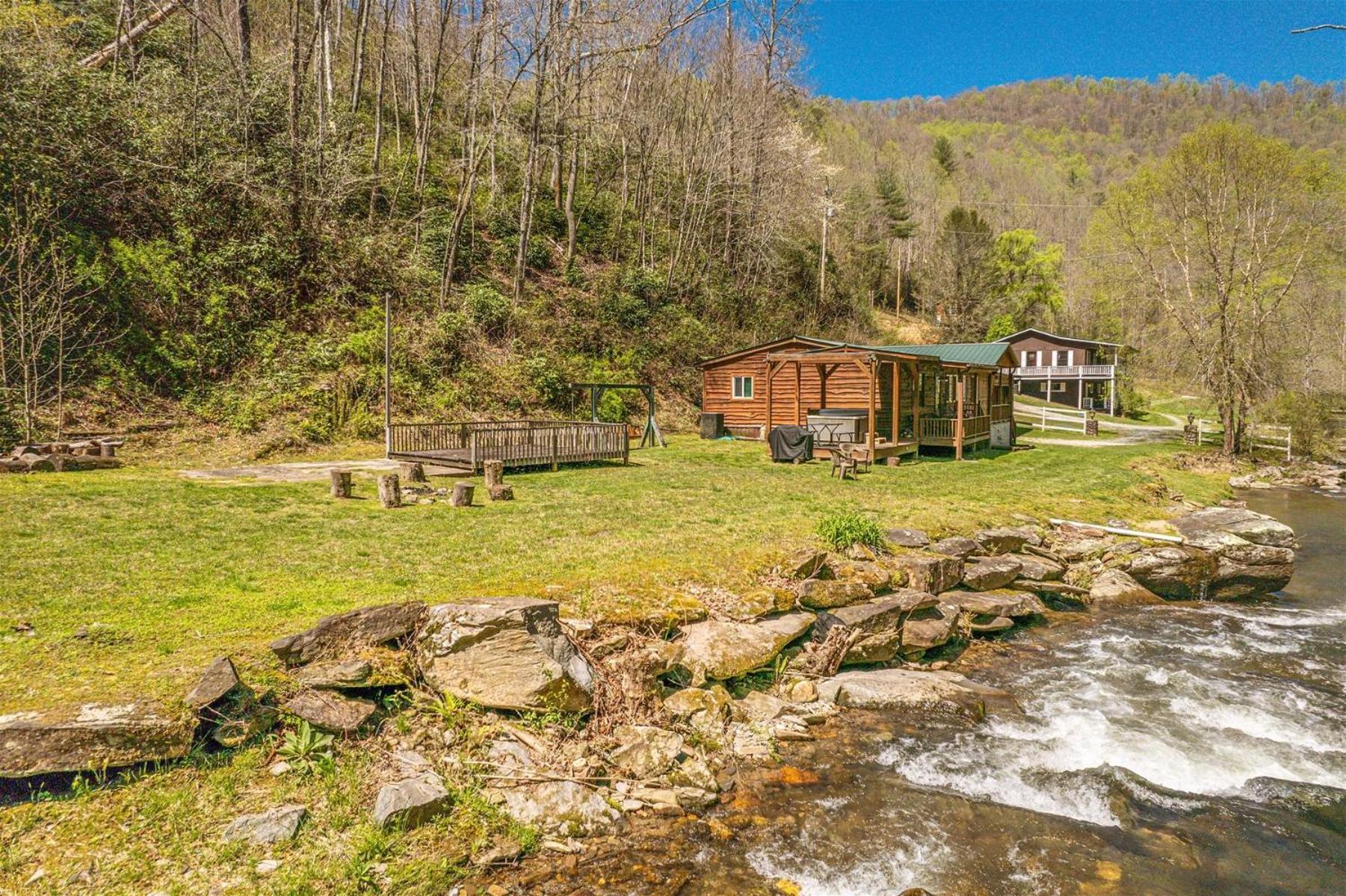 Waterfall Hideaway Брайсон-Сіті Екстер'єр фото