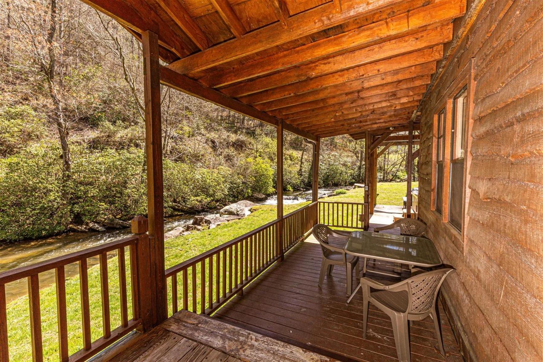Waterfall Hideaway Брайсон-Сіті Екстер'єр фото